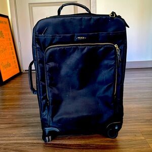 Tumi Carey-On Luggage, 4-Wheel